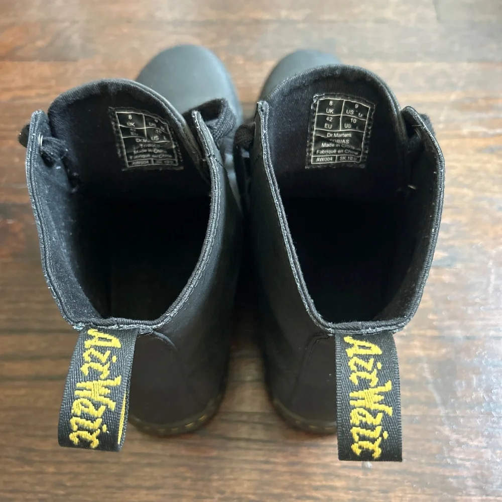 Dr. Martens Tobias Greasy Black Boot - Picture 4 of 5